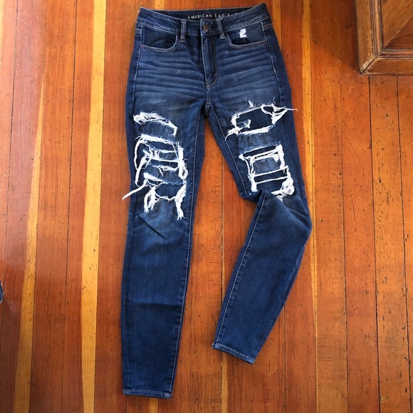*SOLD* American Eagle Distressed Size 6 Hi Rise - Picture 2 of 11